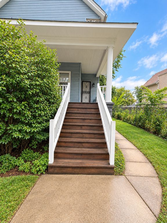 5452 W Race Avenue, Chicago, IL 60644 — photo 2
