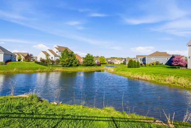 N62W13709 Sunburst DRIVE, Menomonee Falls, WI 53051