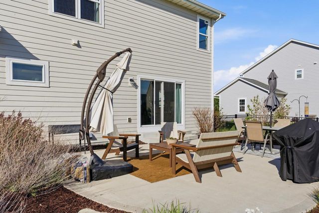 N62W13709 Sunburst DRIVE, Menomonee Falls, WI 53051