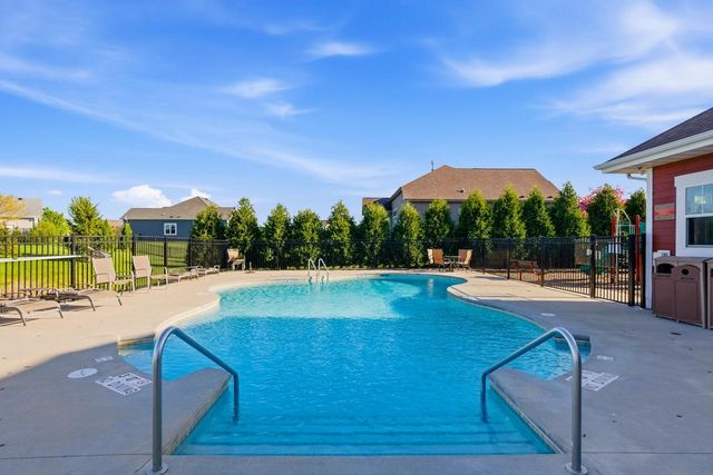 N62W13709 Sunburst DRIVE, Menomonee Falls, WI 53051