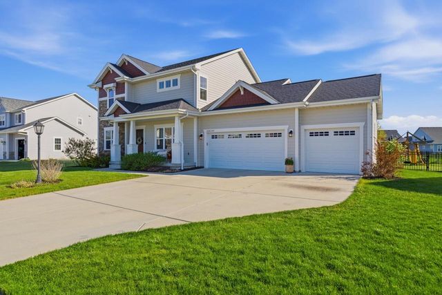 N62W13709 Sunburst DRIVE, Menomonee Falls, WI 53051