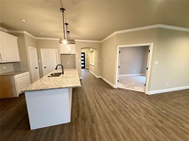 1045 Nighthawk Trail, Alvarado, TX 76009