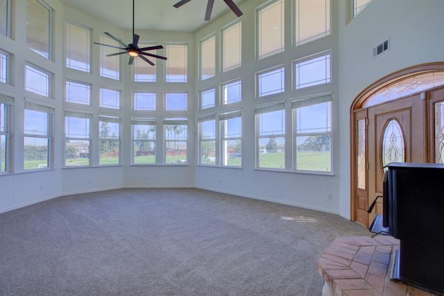 9681 Wamble Rd, Oakdale, CA 95361