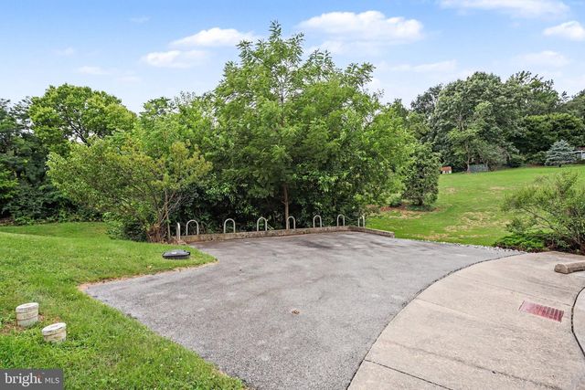 16 W RIDGE RD, Lititz, PA 17543