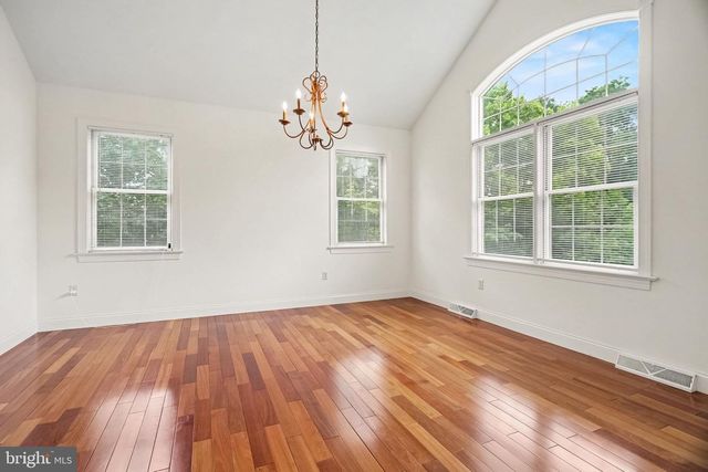 16 W RIDGE RD, Lititz, PA 17543
