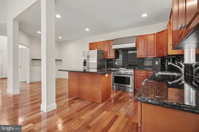 16 W RIDGE RD, Lititz, PA 17543