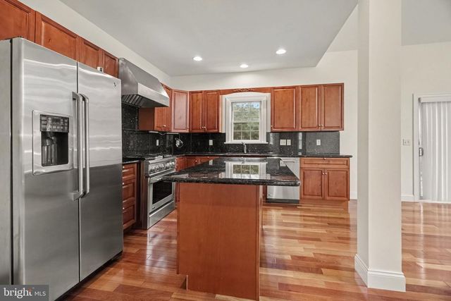 16 W RIDGE RD, Lititz, PA 17543