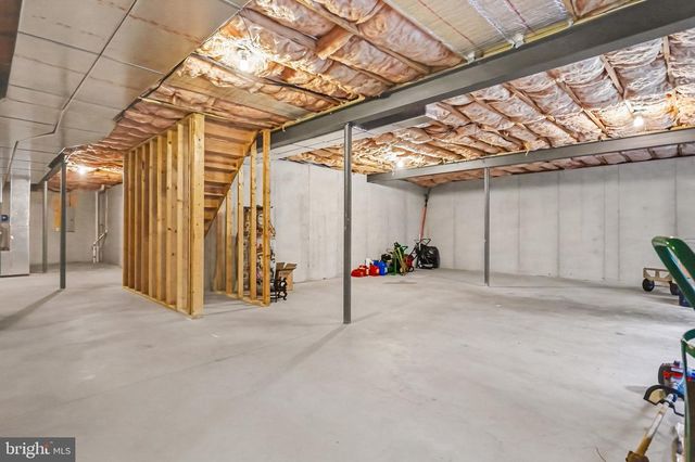 16 W RIDGE RD, Lititz, PA 17543