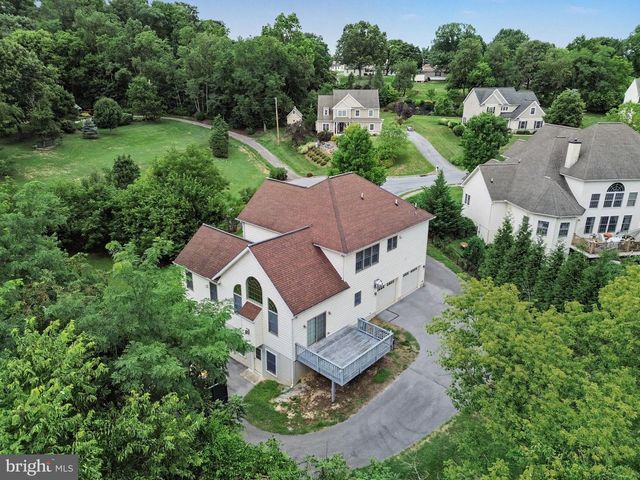 16 W RIDGE RD, Lititz, PA 17543