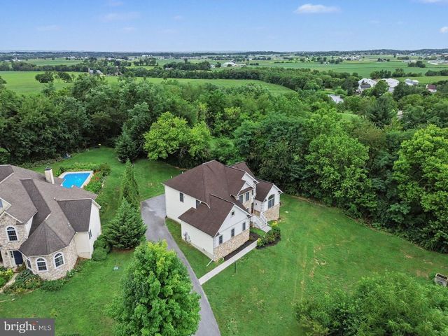 16 W RIDGE RD, Lititz, PA 17543