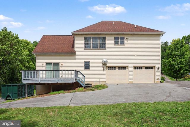 16 W RIDGE RD, Lititz, PA 17543