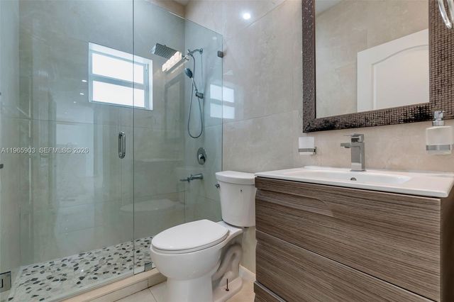 14813 NW 87th Pl, Miami Lakes, FL 33018