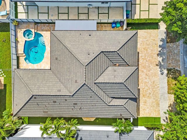 14813 NW 87th Pl, Miami Lakes, FL 33018