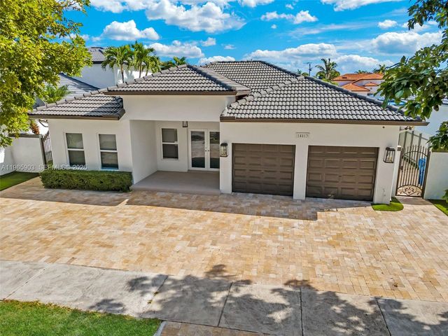 14813 NW 87th Pl, Miami Lakes, FL 33018