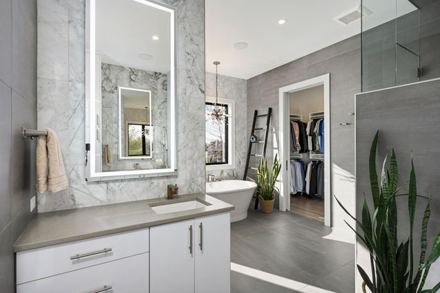 7737 Prairie Grass Pass, Credit River, MN 55372