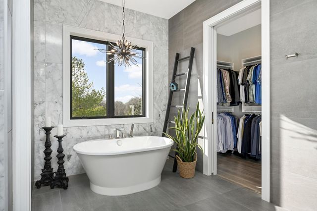 7737 Prairie Grass Pass, Credit River, MN 55372