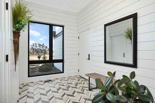 7737 Prairie Grass Pass, Credit River, MN 55372