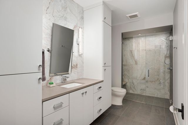 7737 Prairie Grass Pass, Credit River, MN 55372