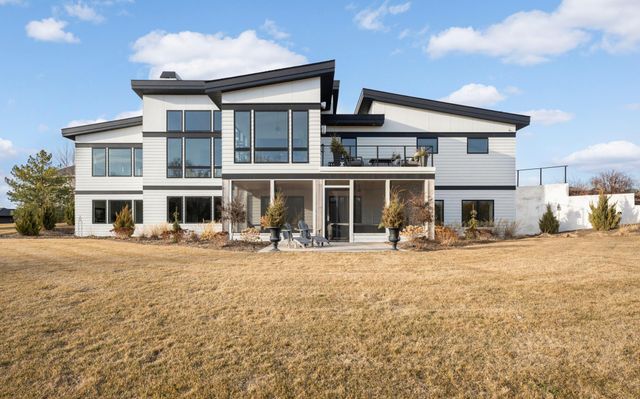 7737 Prairie Grass Pass, Credit River, MN 55372