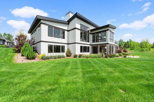 7737 Prairie Grass Pass, Credit River, MN 55372