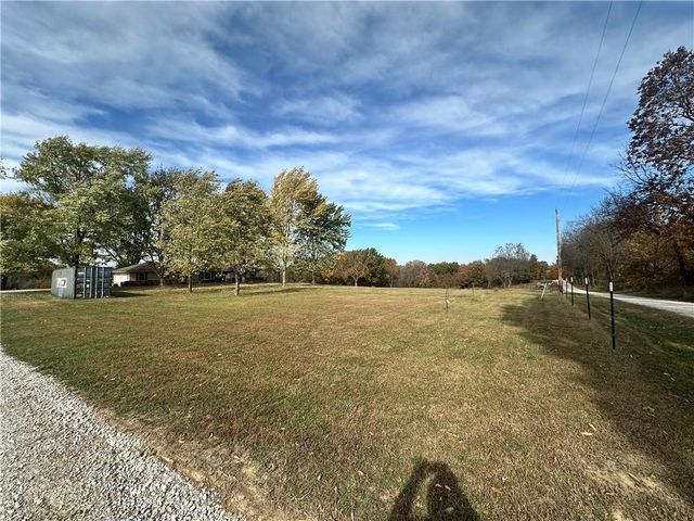 740 NW 1101st Road, Holden, MO 64040