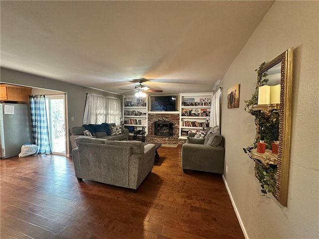 740 NW 1101st Road, Holden, MO 64040