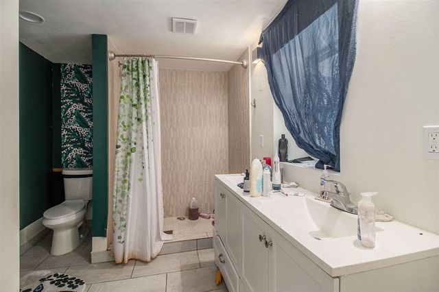 2635 E River Road, Twin Lake, MI 49457