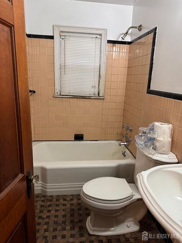 500 2nd Street, Dunellen, NJ 08812