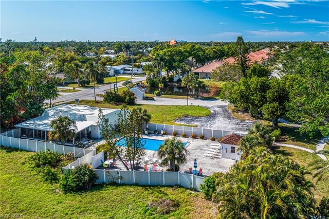 7208 Saint Anns CT, Fort Myers, FL 33908