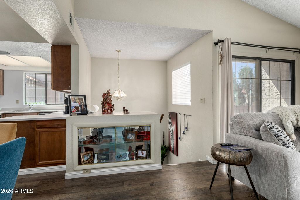 839 S WESTWOOD -- 287, Mesa, AZ 85210 — photo 2