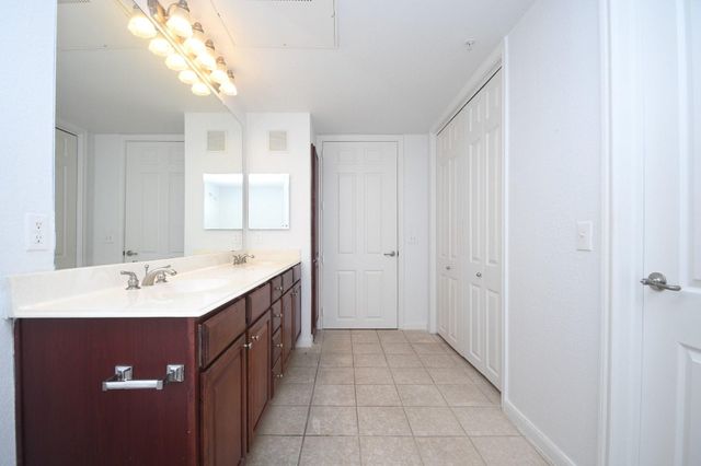 7575 Kirby Drive 1407, Houston, TX 77030
