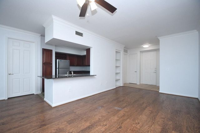 7575 Kirby Drive 1407, Houston, TX 77030