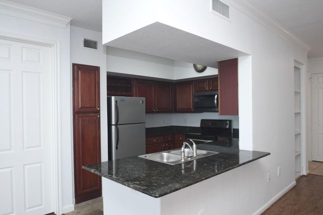 7575 Kirby Drive 1407, Houston, TX 77030