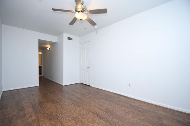 7575 Kirby Drive 1407, Houston, TX 77030