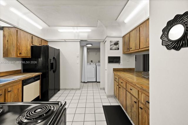 19996 NE 5th Court 4C, Miami, FL 33179