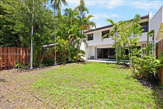 19996 NE 5th Court 4C, Miami, FL 33179