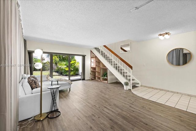 19996 NE 5th Court 4C, Miami, FL 33179