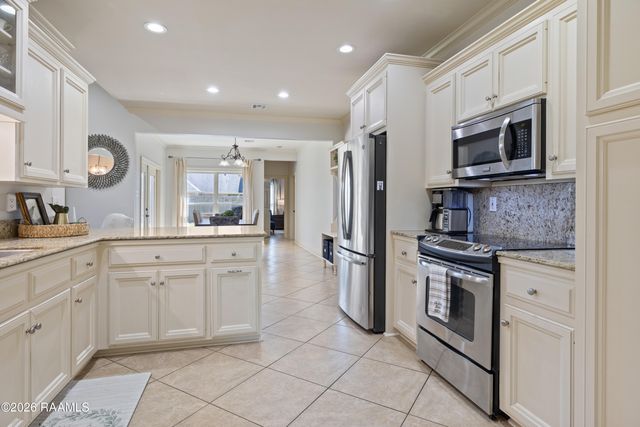 104 Devon Way, Youngsville, LA 70592