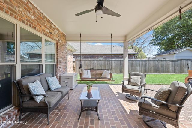 104 Devon Way, Youngsville, LA 70592