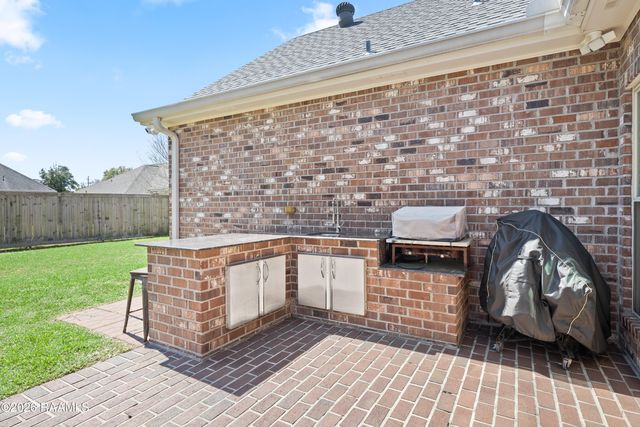 104 Devon Way, Youngsville, LA 70592
