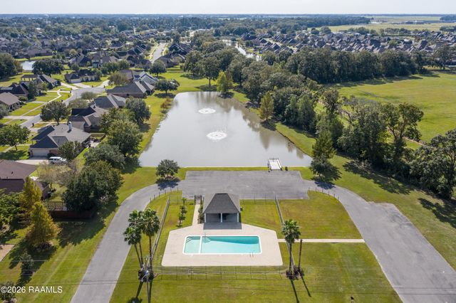 104 Devon Way, Youngsville, LA 70592