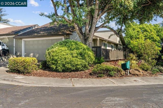 1734 Casa Grande St, Benicia, CA 94510