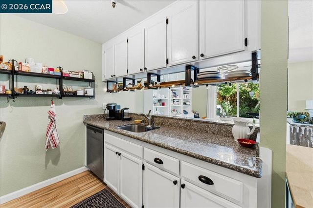 1734 Casa Grande St, Benicia, CA 94510