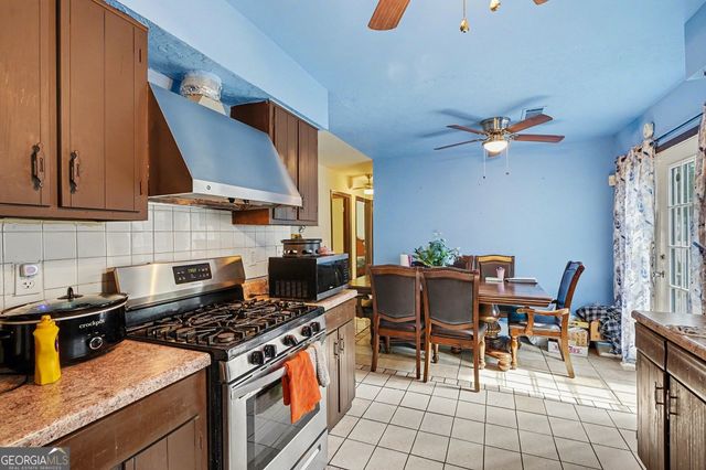 9018 Huntwood Lane, Riverdale, GA 30274