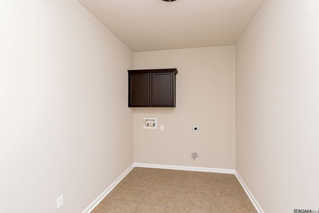 1521 S Sanctuary Ave, Gonzales, LA 70737