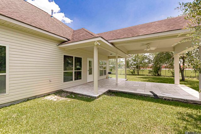 1521 S Sanctuary Ave, Gonzales, LA 70737