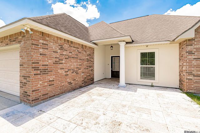 1521 S Sanctuary Ave, Gonzales, LA 70737