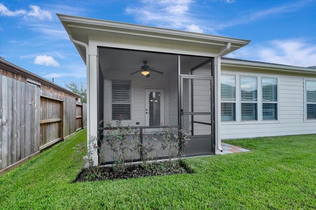 1541 Tuscan Village Drive, League City, TX 77573