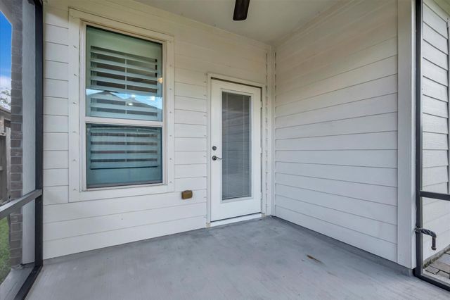 1541 Tuscan Village Drive, League City, TX 77573