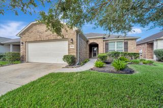1541 Tuscan Village Drive, League City, TX 77573